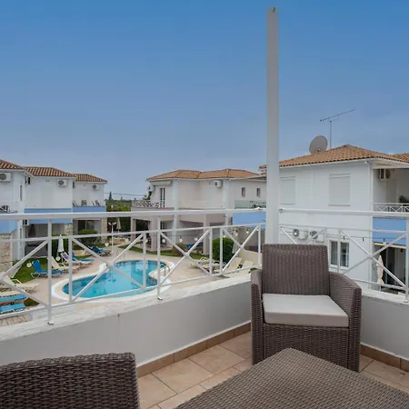 Ferienhaus Phoebes Place At Court, 2 Bedroom With A Shared Pool - Fully Refurbished For 2026 *