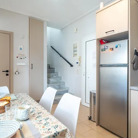 Phoebes Place At Court, 2 Bedroom With A Shared Pool - Fully Refurbished For 2026 * Kalamákion