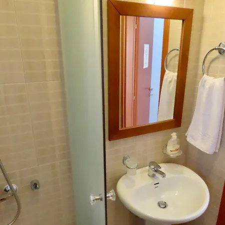 Phoebes Place At Court, 2 Bedroom With A Shared Pool - Fully Refurbished For 2026 * Kalamákion