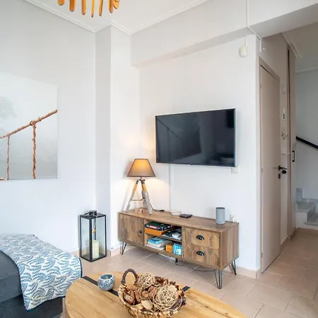 Phoebes Place At Court, 2 Bedroom With A Shared Pool - Fully Refurbished For 2026 度假居 Kalamákion