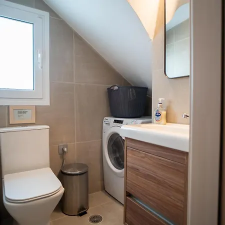 Phoebes Place At Court, 2 Bedroom With A Shared Pool - Fully Refurbished For 2026 Kalamákion