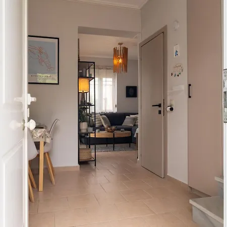 Phoebes Place At Court, 2 Bedroom With A Shared Pool - Fully Refurbished For 2026 度假居